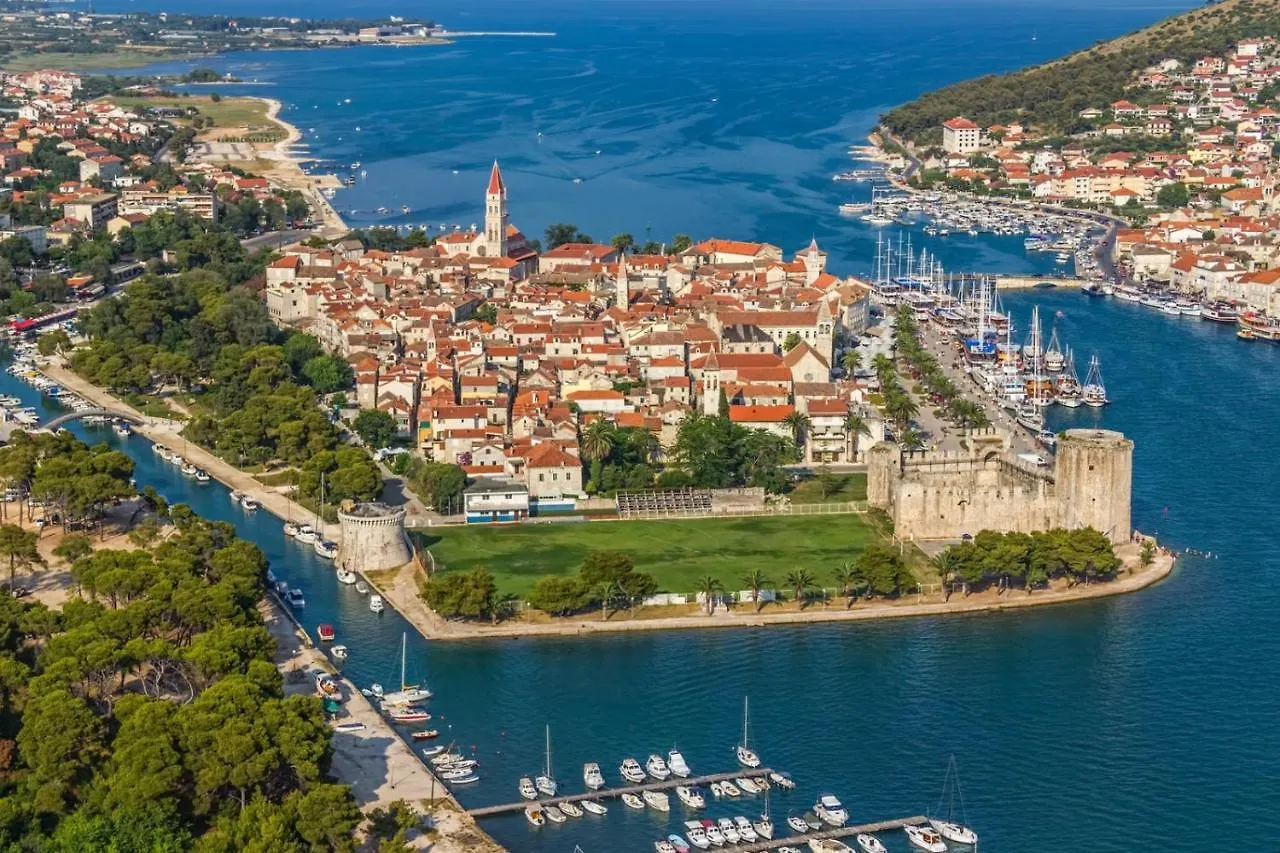Apartment In Trogir With Sea View, Terrace, Air Conditioning, Wifi 4328-6 Croatia
