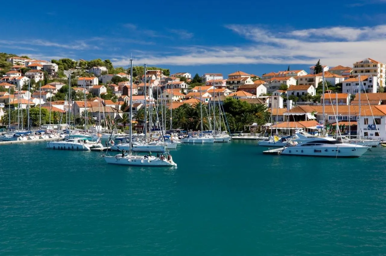Apartment In Trogir With Sea View, Terrace, Air Conditioning, Wifi 4328-6