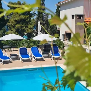 Natali - Heating Pool Trogir