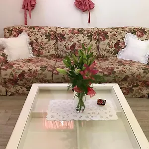 Domus Apartment